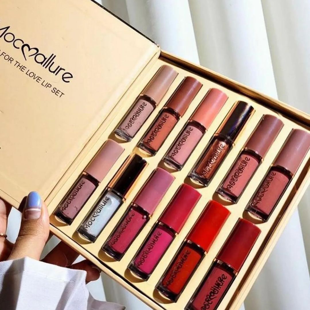 Azadi Offer sale Matte Lip Gloss Set ( Pack of 12 ) Allow to open پارسل کھول کر چک کرے اس کے بعد پیمنٹ ادا کرے